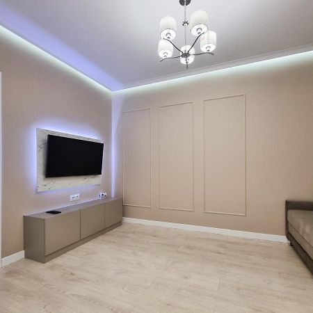 Botanica, 1 Bedroom Apartment With Living Kisinyov Kültér fotó