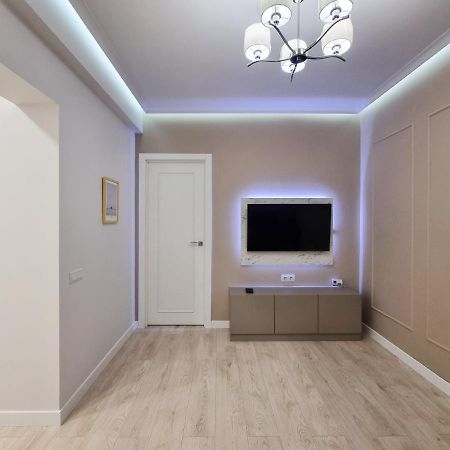 Botanica, 1 Bedroom Apartment With Living Kisinyov Kültér fotó